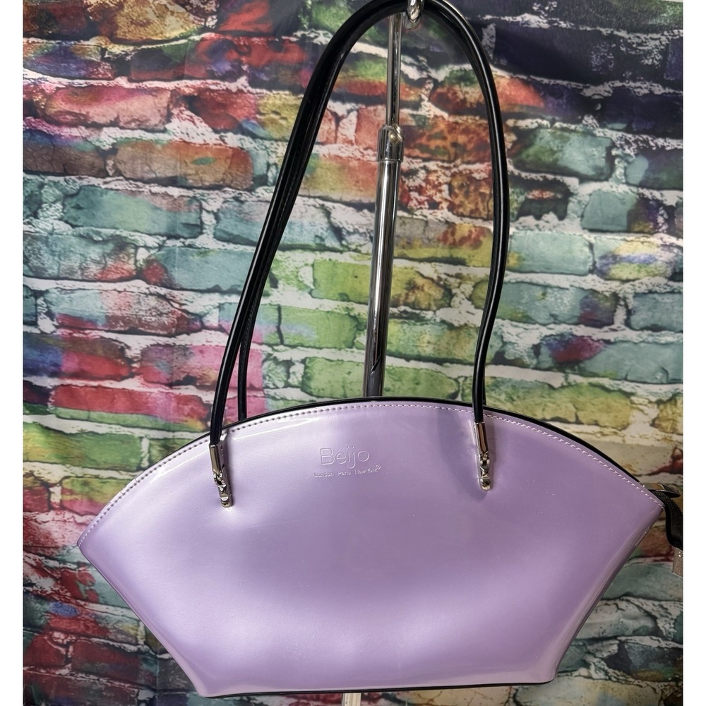 Beijo Bag With Dust Cover